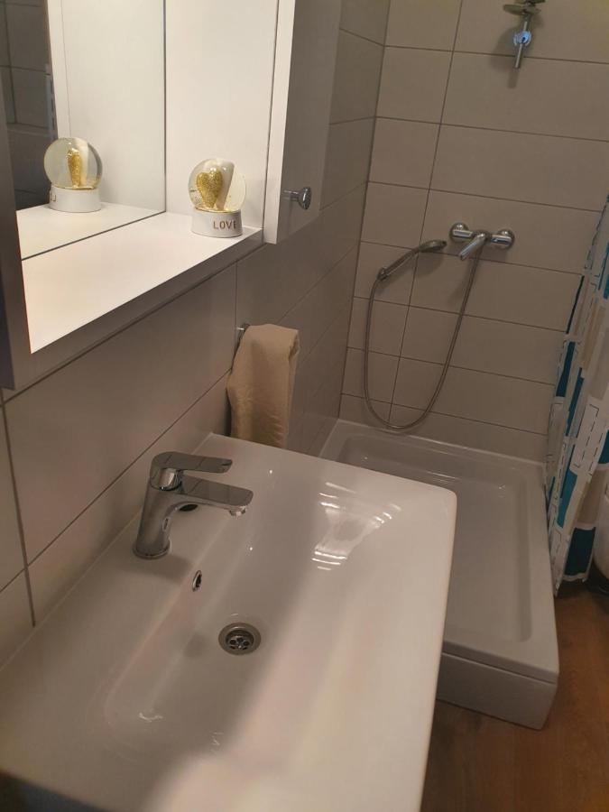 Apartmani Babic Dugi Rat Exterior foto